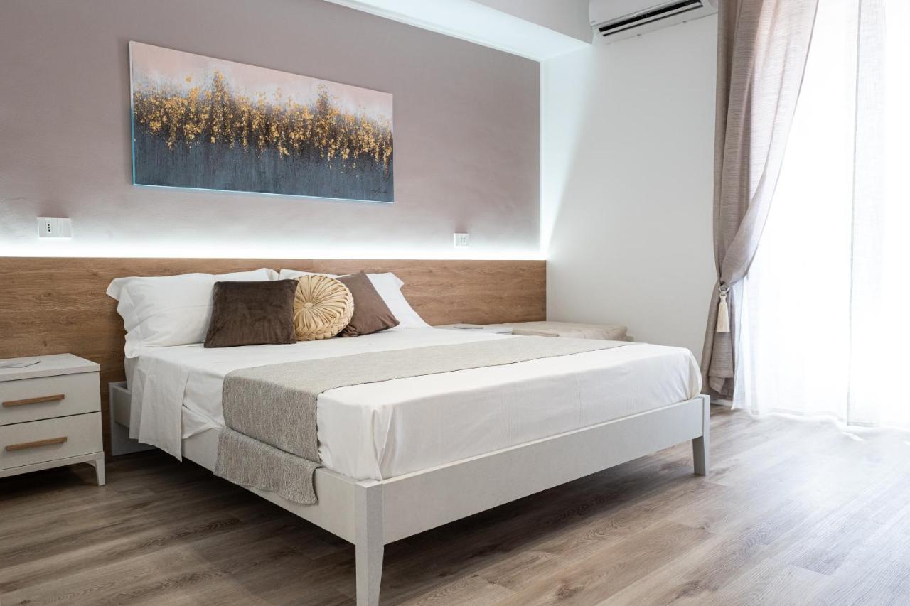 A Due Passi - Guest House Santo Stefano di Camastra Bagian luar foto