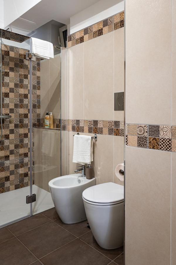 A Due Passi - Guest House Santo Stefano di Camastra Bagian luar foto
