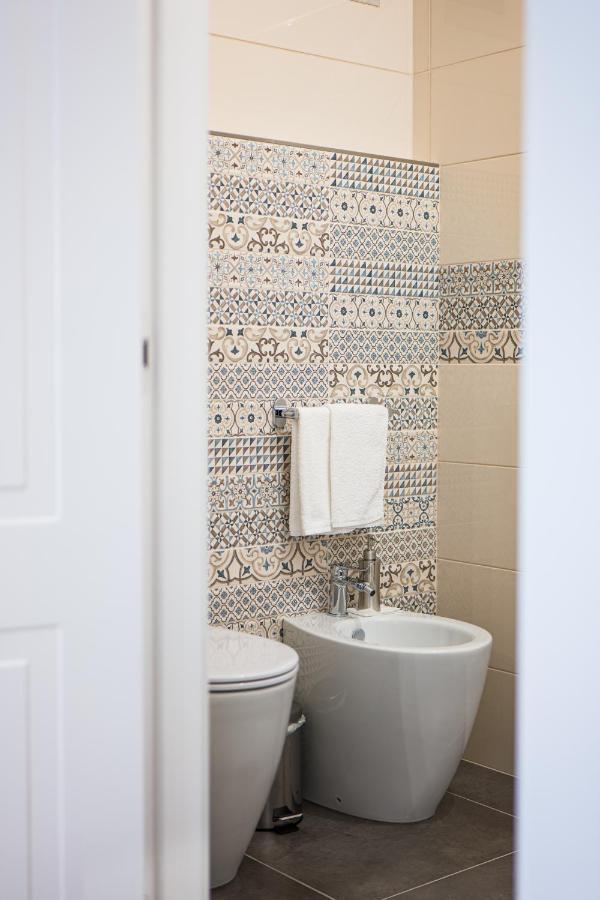 A Due Passi - Guest House Santo Stefano di Camastra Bagian luar foto